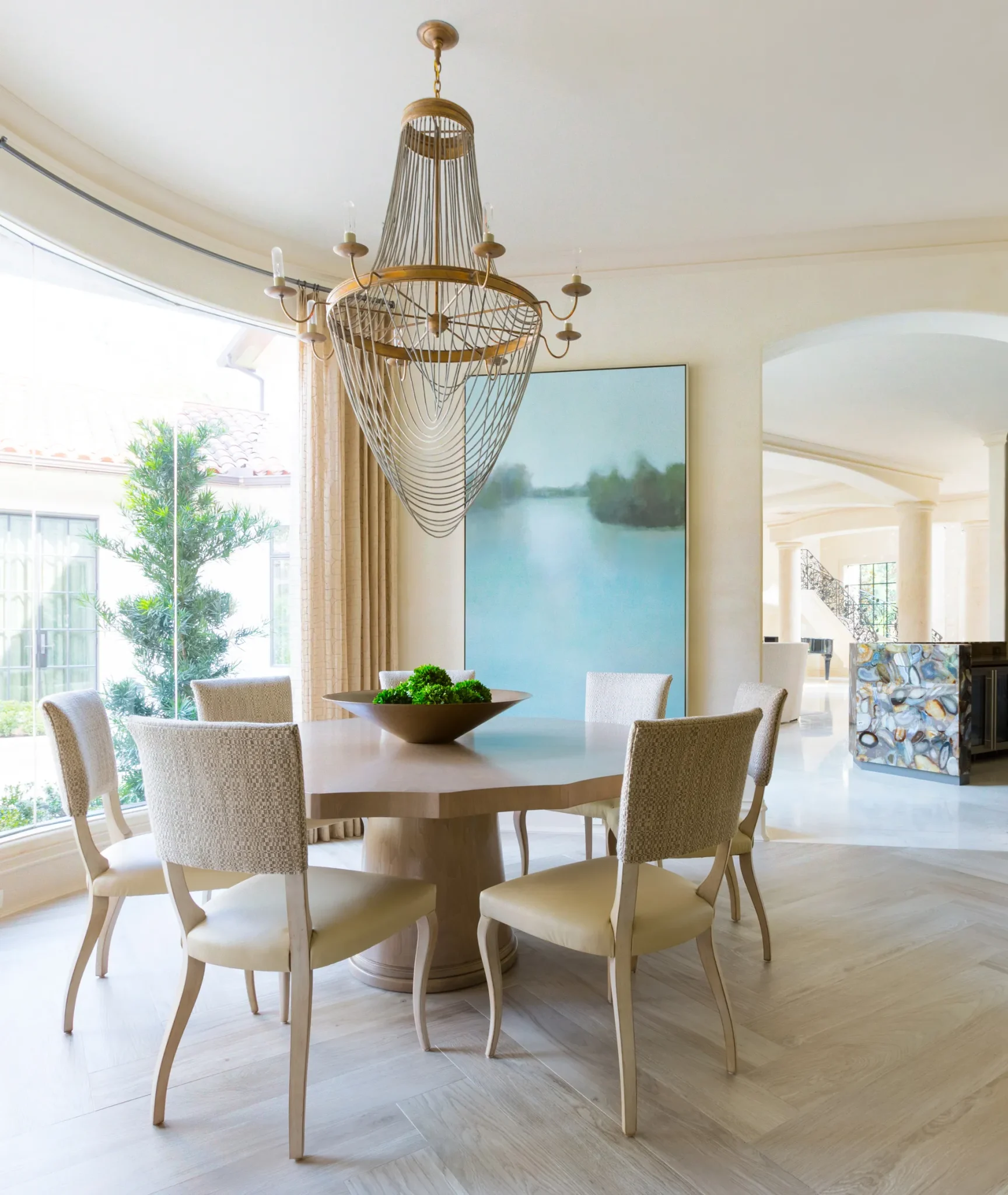 Classic glamour dining room
